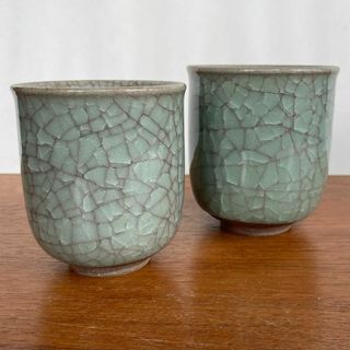 タチキチ(たち吉)のたち吉 夫婦茶碗 湯呑み 湯のみ 湯飲み 亀甲 貫入 青磁 九重青磁 未使用美品(食器)