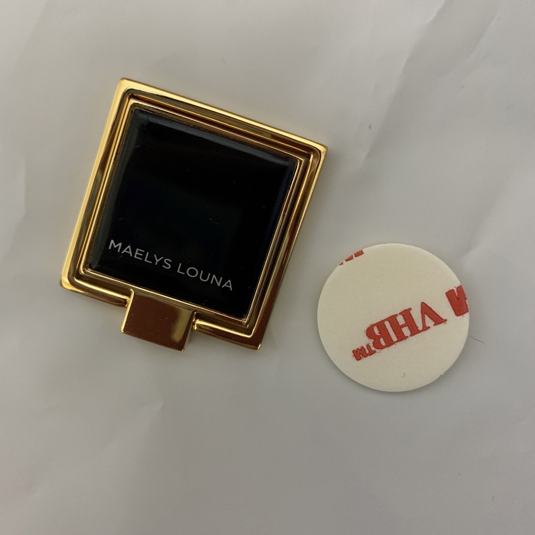 MAELYS LOUNA(マエリスルーナ)のMAELYS LOUNAスマホリング スマホ/家電/カメラのスマホアクセサリー(その他)の商品写真