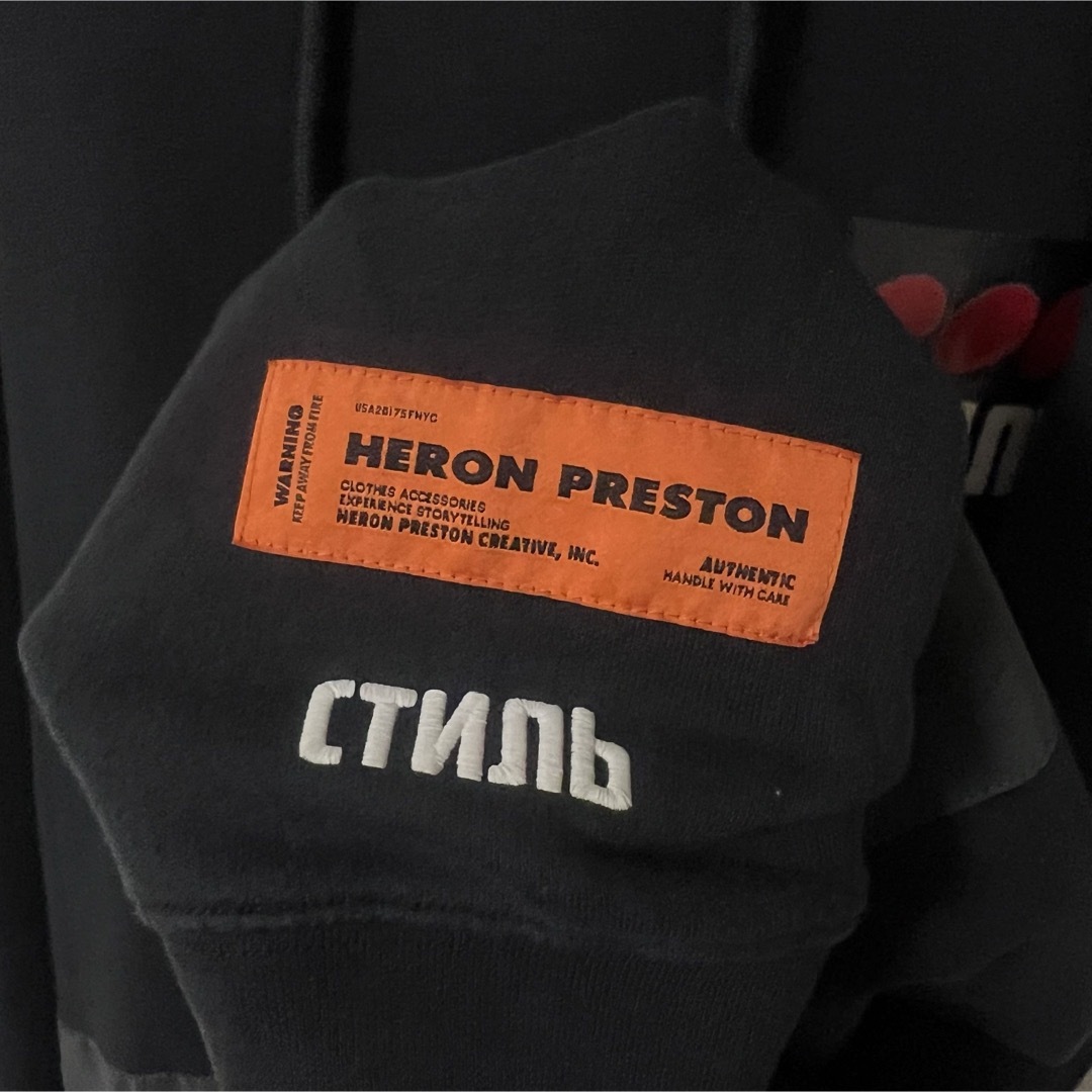 HERON PRESTON(ヘロンプレストン)のHERON PRESTON リフレクター ビッグシルエット ストリート スケボ メンズのトップス(パーカー)の商品写真