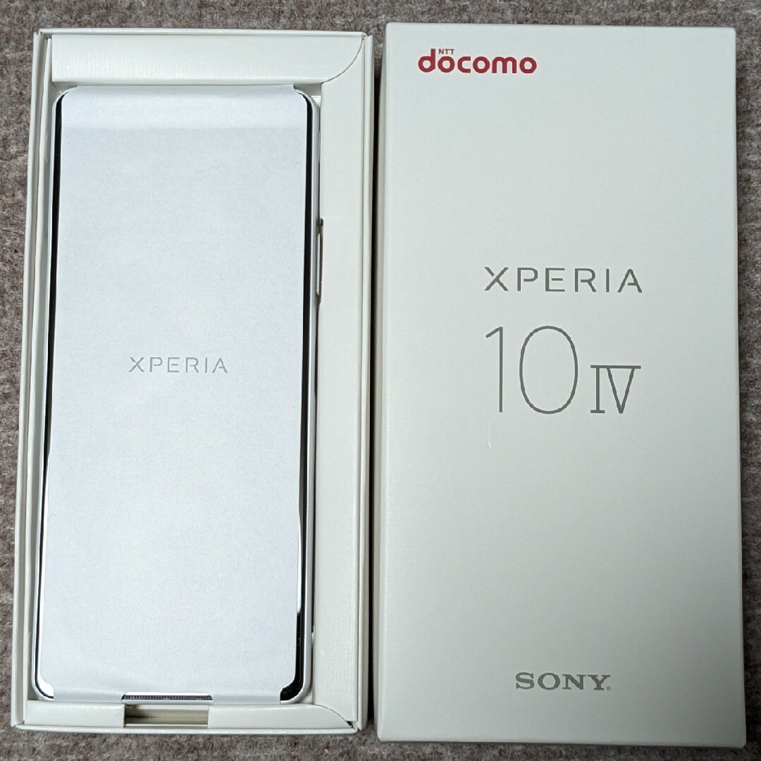 Xperia(エクスペリア)の未使用 Xperia 10 IV ホワイト docomo SO-52C ドコモ スマホ/家電/カメラのスマートフォン/携帯電話(スマートフォン本体)の商品写真