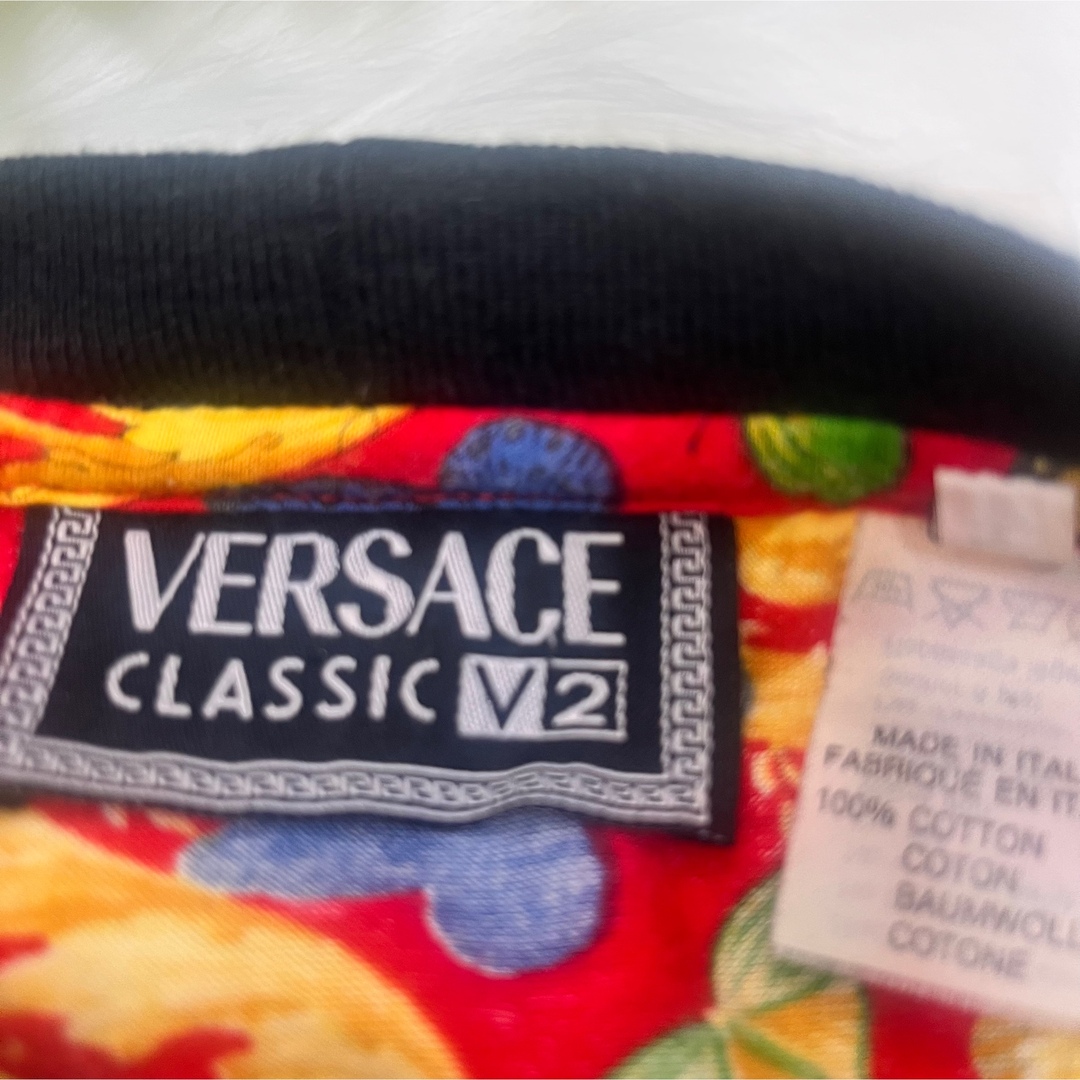 VERSACE(ヴェルサーチ)のVERSACE ヴェルサーチ Tシャツ バタフライ 蝶々 バロック 総柄 メンズのトップス(Tシャツ/カットソー(半袖/袖なし))の商品写真