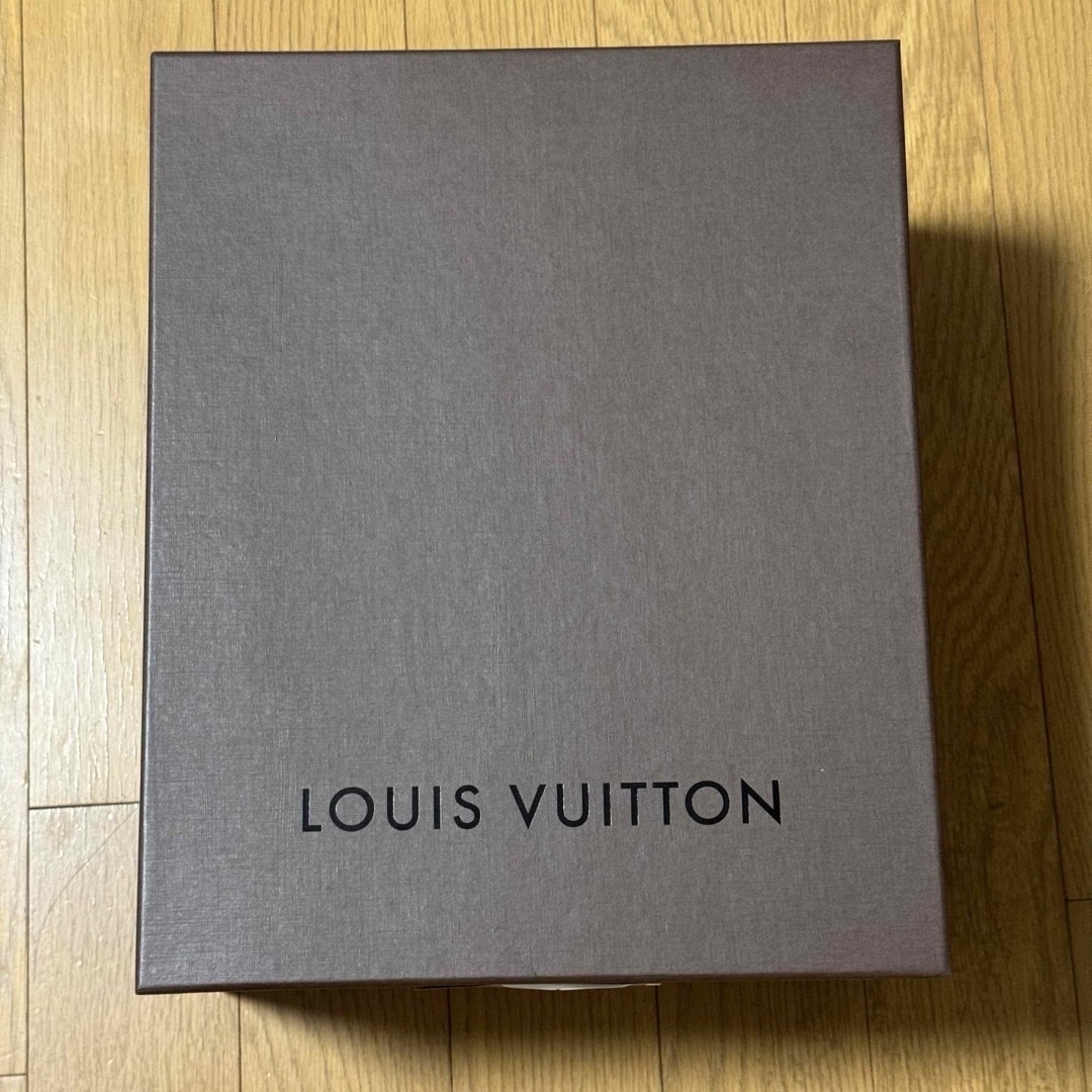 LOUIS VUITTON(ルイヴィトン)の未使用 LV ルイヴィトン モノグラムAutomn Hiver エクリプスアルマ レディースのバッグ(ハンドバッグ)の商品写真