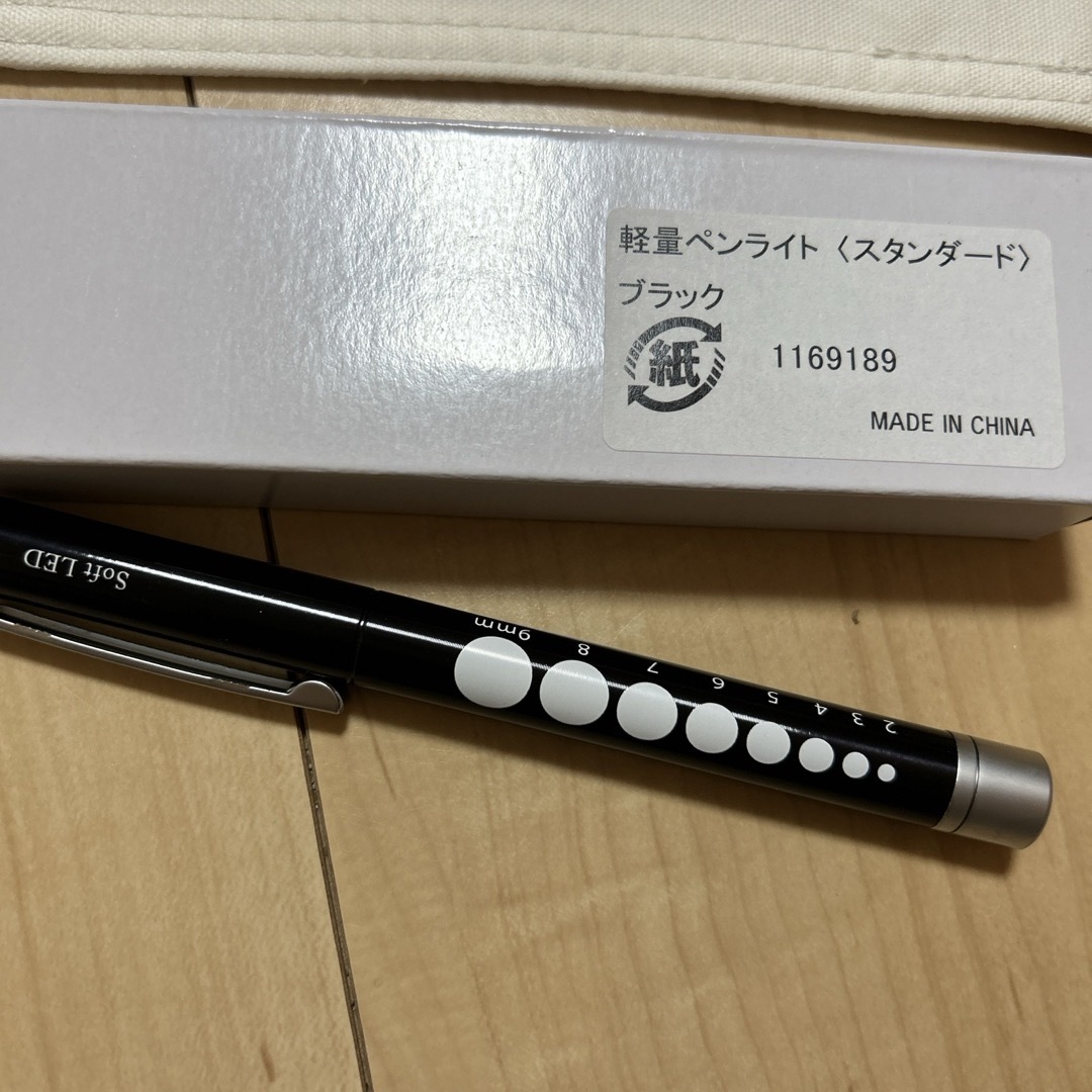 時計機能付き電卓タイマー　ペンライト　2点セット インテリア/住まい/日用品のオフィス用品(OA機器)の商品写真