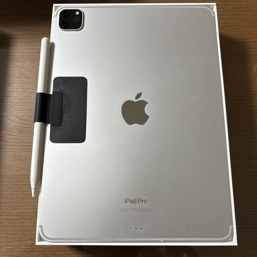 iPad(アイパッド)のiPad Pro 11インチ 128GB セルラー シルバー スマホ/家電/カメラのPC/タブレット(タブレット)の商品写真