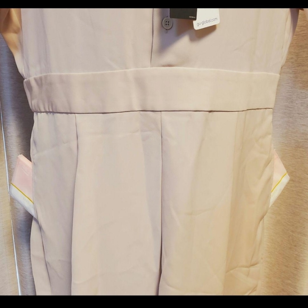 GU(ジーユー)のGU×UNDERCOVER☆ジャンプスーツ・ベージュ(XL) レディースのパンツ(オールインワン)の商品写真