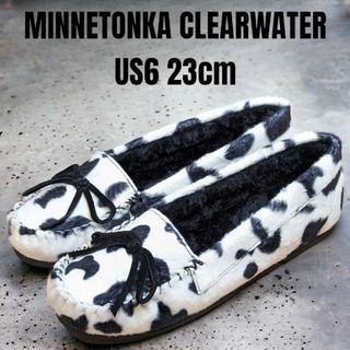 ミネトンカ(Minnetonka)の未使用 MINNETONKA ミネトンカ ダルメシアン柄 モカシン 23cm(スリッポン/モカシン)