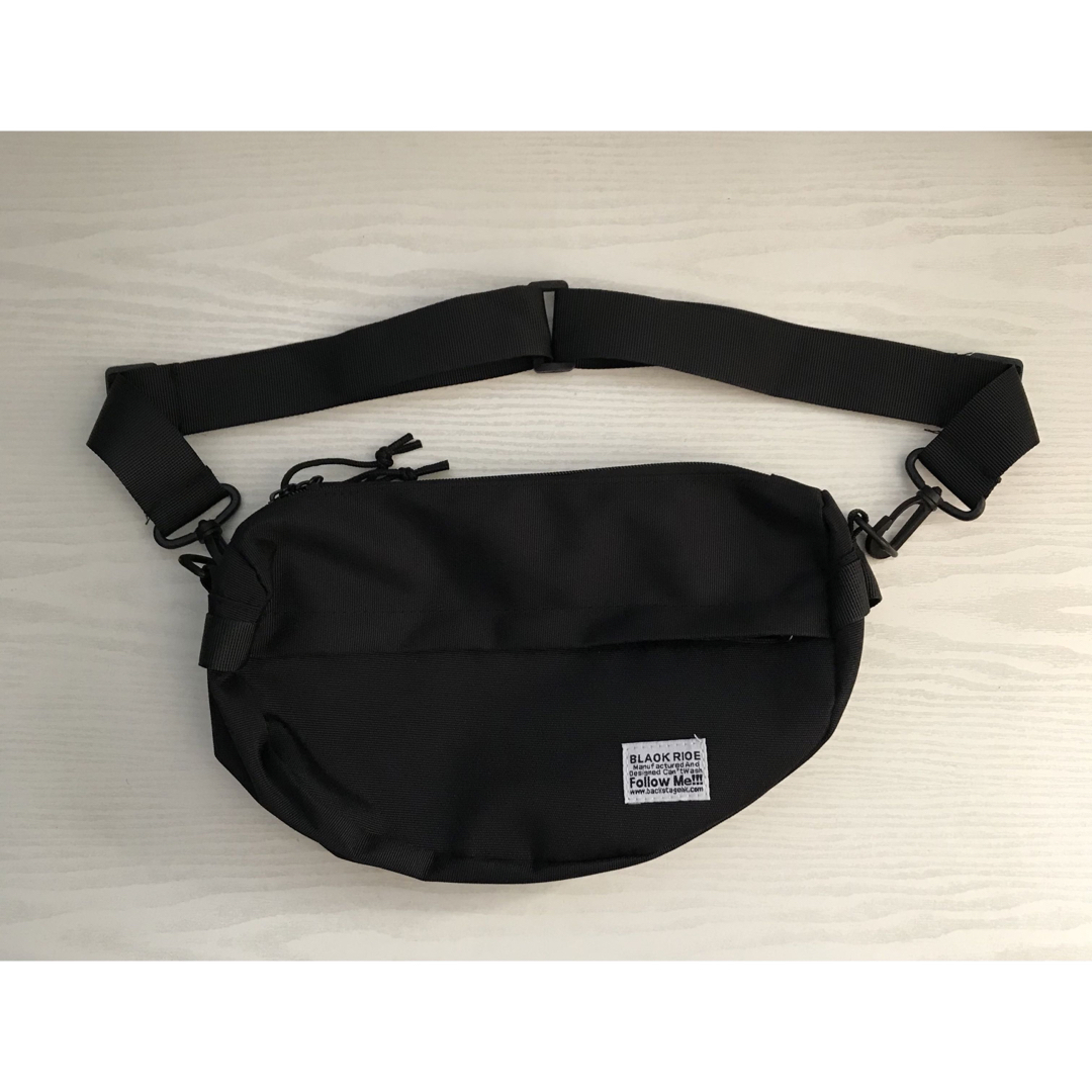 ショルダーバッグ メンズ カジュアル シンプル 軽量 斜め掛け 新品 メンズのバッグ(ショルダーバッグ)の商品写真