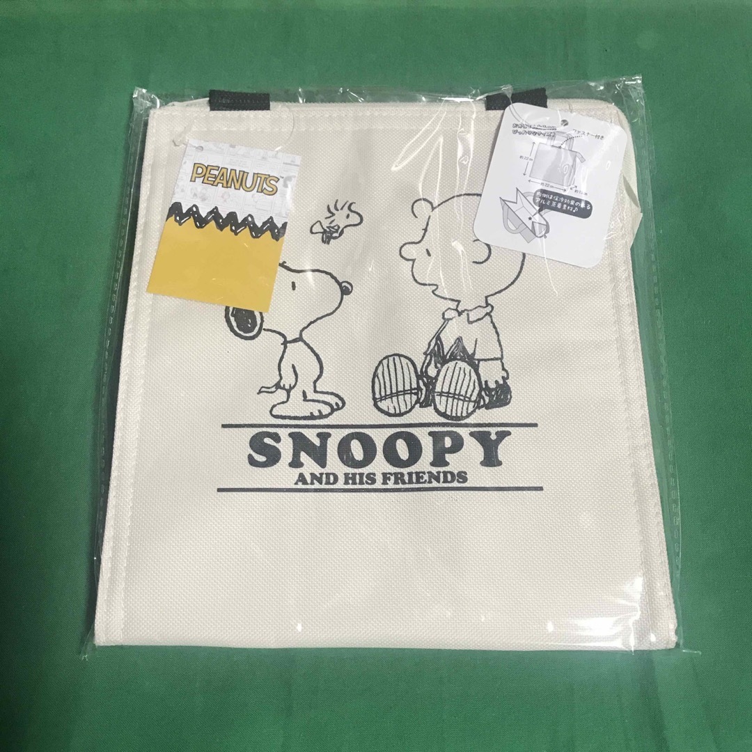 SNOOPY(スヌーピー)のスヌーピー   保冷バッグ エンタメ/ホビーのおもちゃ/ぬいぐるみ(キャラクターグッズ)の商品写真