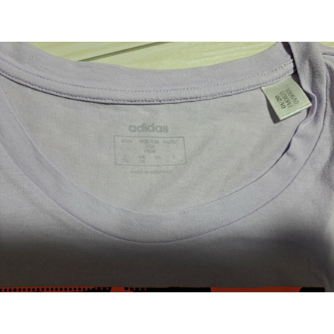 adidas(アディダス)のadidas　半袖　トップス　Tシャツ　綿100　女の子　春夏　130サイズ キッズ/ベビー/マタニティのキッズ服女の子用(90cm~)(Tシャツ/カットソー)の商品写真