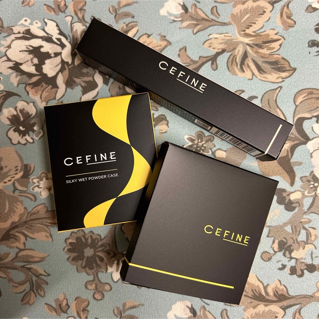 CEFINE(セフィーヌ)のセフィーヌ シルクウェットパウダー レフィル ケース モイスチュアヴェールUV コスメ/美容のベースメイク/化粧品(ファンデーション)の商品写真