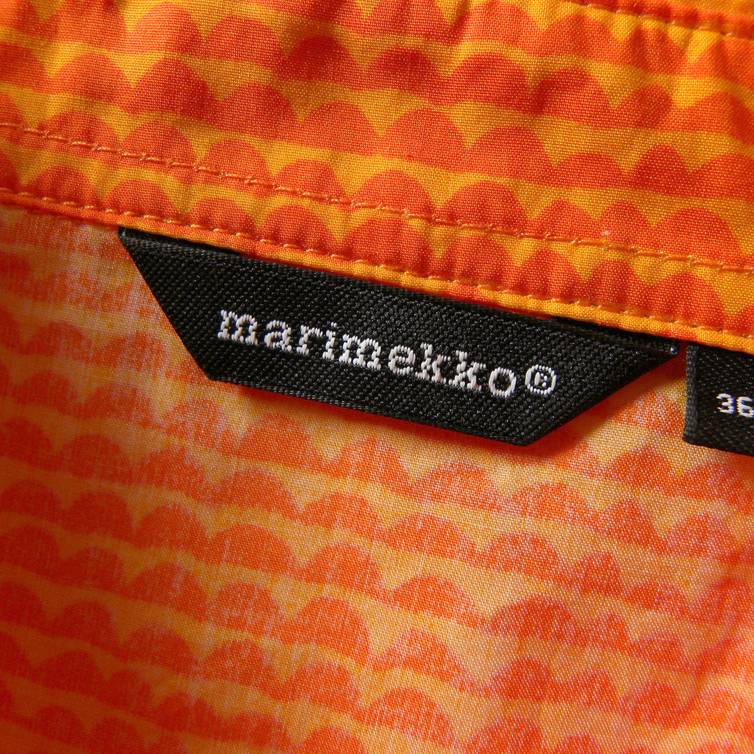 marimekko(マリメッコ)のマリメッコBEATA コットン100％総柄シャツワンピース 国内正規品 レディースのワンピース(ひざ丈ワンピース)の商品写真