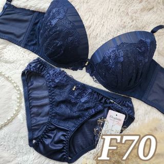 №590【F70】ストライプ花柄刺繍育乳脇高ブラジャー＆フルバックショーツ(ブラ&ショーツセット)