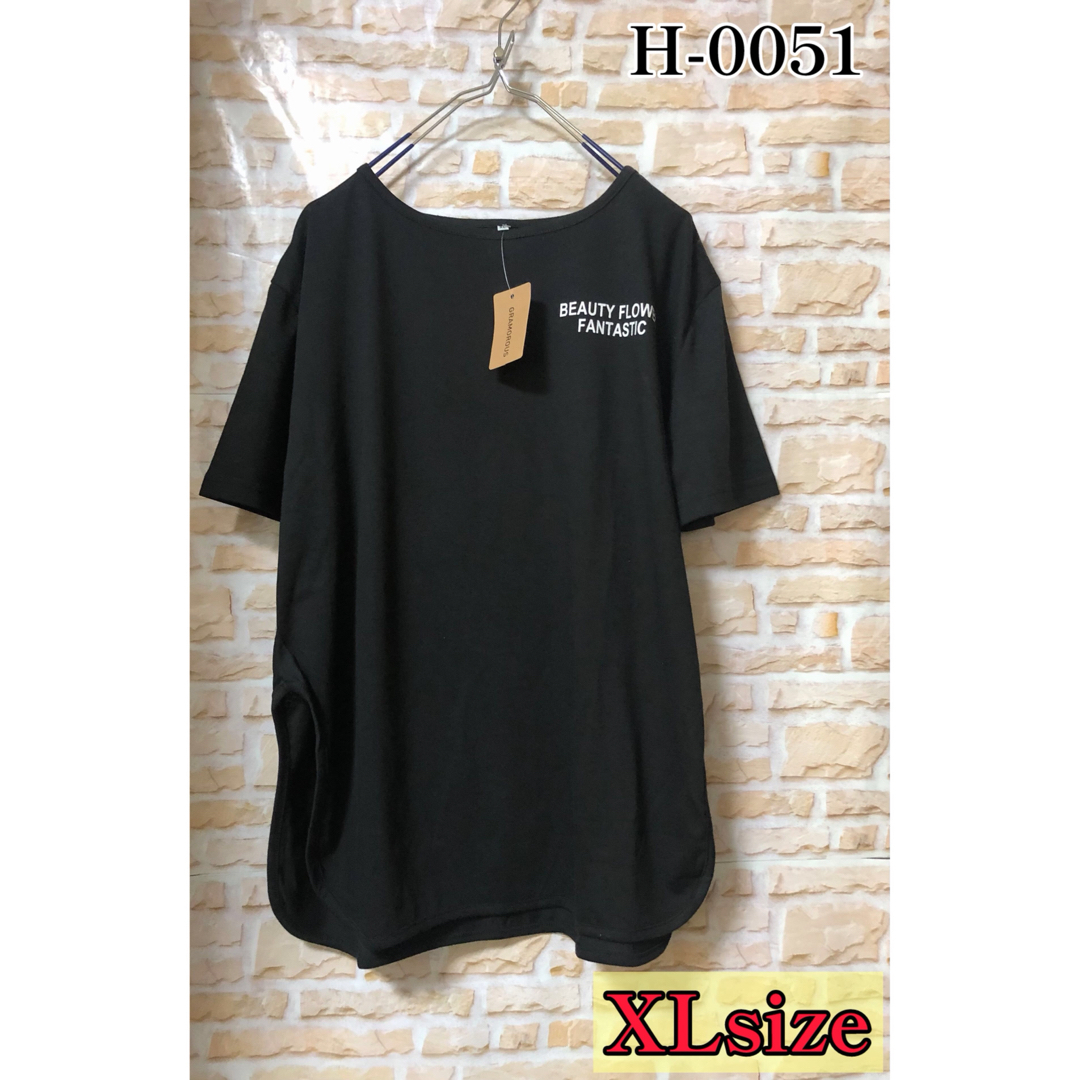 ロゴ入り横スリットシンプル半袖Tシャツ XL 新品 タグ付き フォロー割引きあり レディースのトップス(Tシャツ(半袖/袖なし))の商品写真