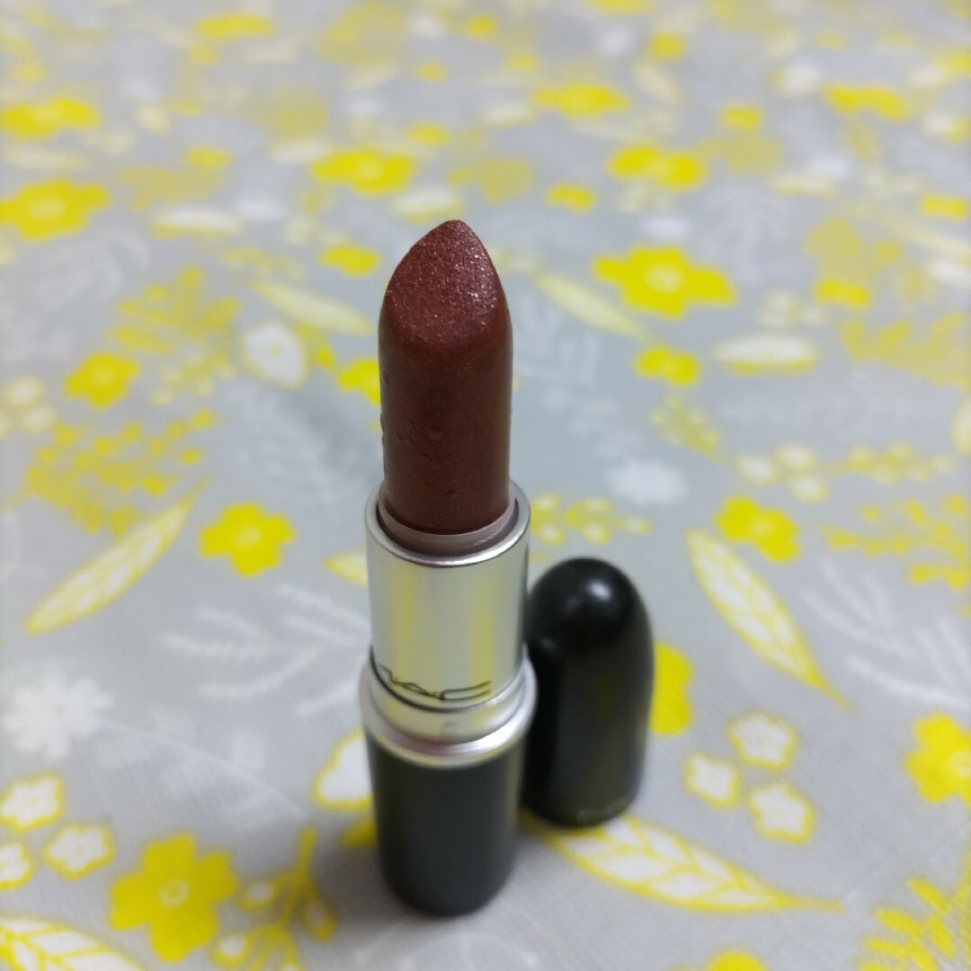 MAC(マック)のM.A.C リップ　フレッシュモッカロン コスメ/美容のベースメイク/化粧品(リップグロス)の商品写真