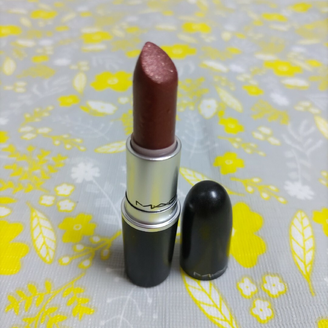 MAC(マック)のM.A.C リップ　フレッシュモッカロン コスメ/美容のベースメイク/化粧品(リップグロス)の商品写真