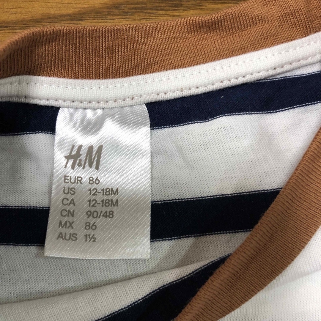 H&M(エイチアンドエム)の【新品】H&M  ボーダーTシャツ　長袖　ロンT キッズ/ベビー/マタニティのキッズ服男の子用(90cm~)(Tシャツ/カットソー)の商品写真