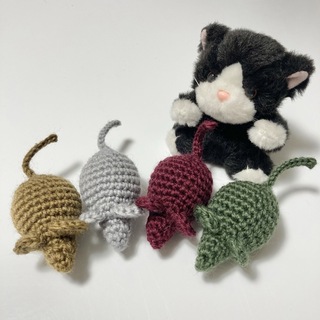 【ハンドメイド】猫のおもちゃ  ＊編みぐるみねず公 - Bセット＊　4個セット(おもちゃ/ペット小物)