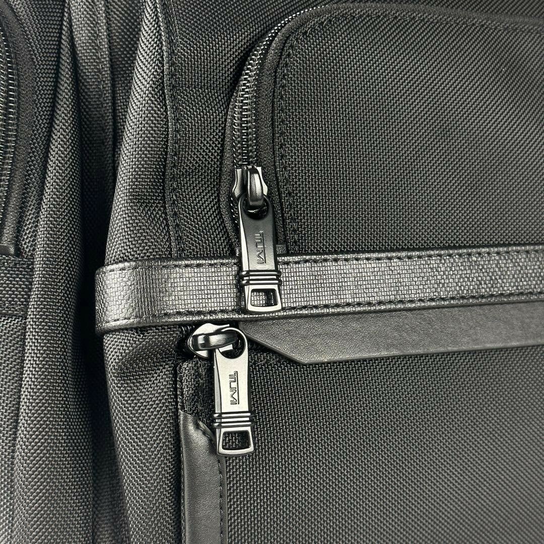 TUMI(トゥミ)のTUMI ALPHA 3ブラックデラックス多機能ショルダーバッグ リュック メンズのバッグ(バッグパック/リュック)の商品写真