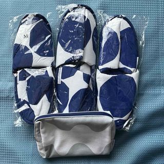 マリメッコ(marimekko)のマリメッコ　スリッパ&ポーチ(旅行用品)