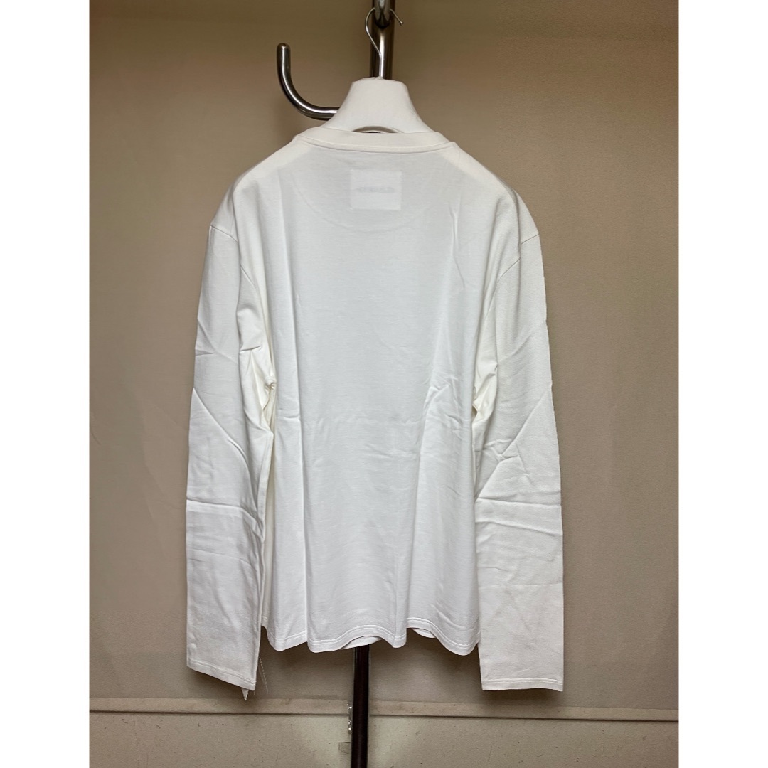 Jil Sander(ジルサンダー)の新品 XXL JIL SANDER 23aw 胸ロゴTシャツ 白 長袖 5962 メンズのトップス(Tシャツ/カットソー(七分/長袖))の商品写真