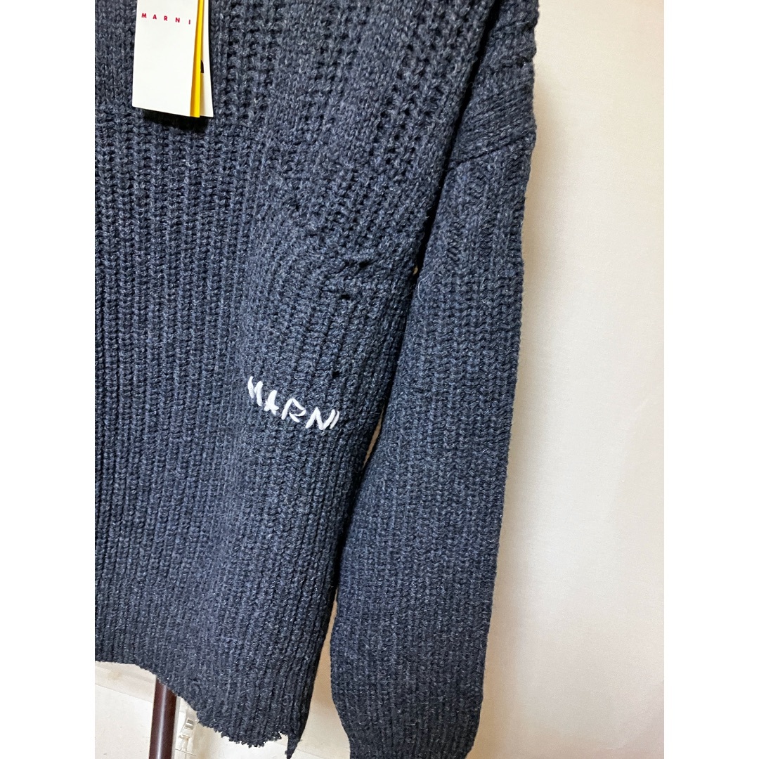 Marni(マルニ)の新品 50 23aw マルニ デストロイロゴセーター ウールベース 4501 メンズのトップス(ニット/セーター)の商品写真