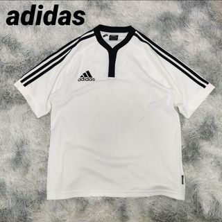 アディダス(adidas)のadidas 刺繍ロゴ Tシャツ サッカーシャツ ゲームシャツ 万国旗タグ 白黒(ウェア)