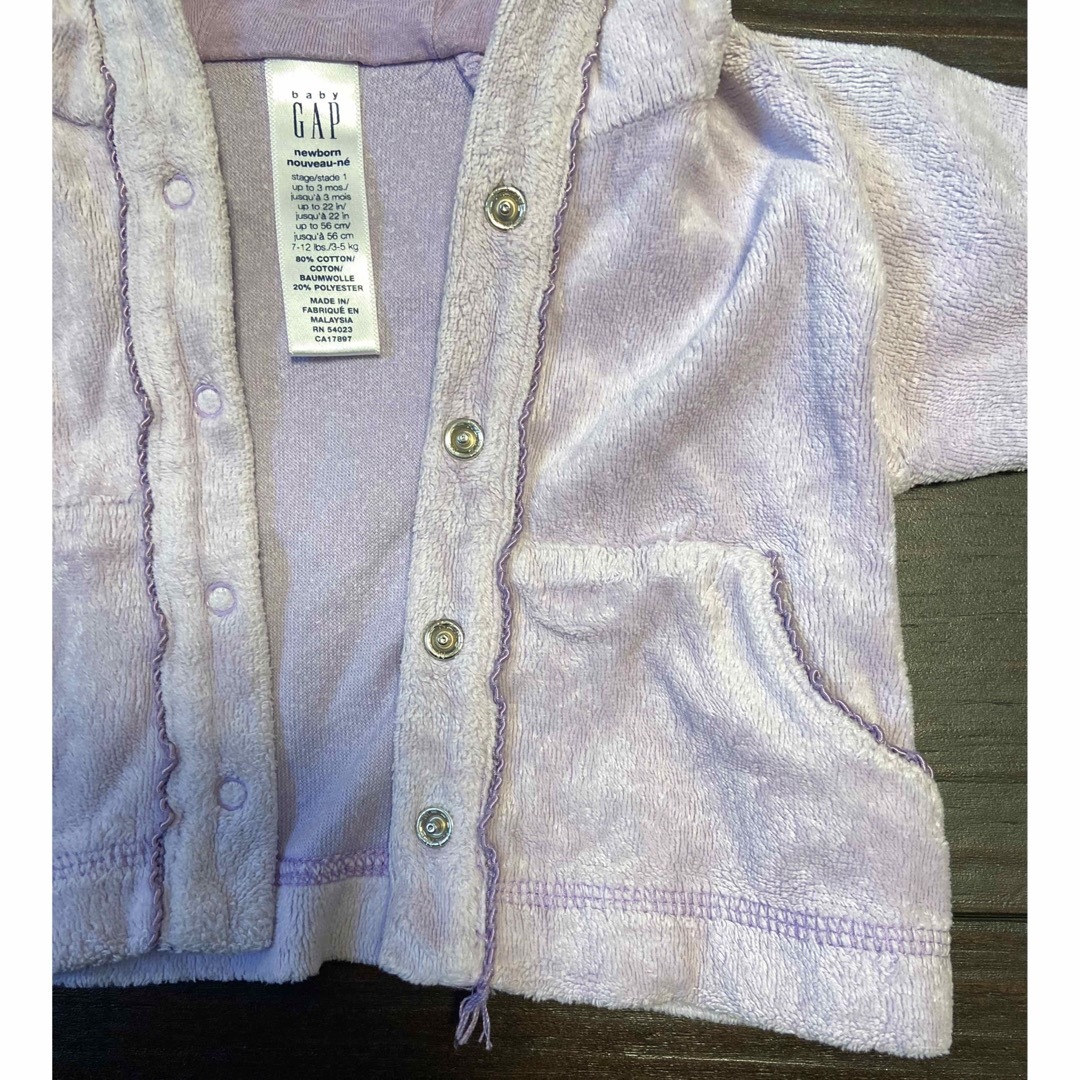 babyGAP(ベビーギャップ)のbaby GAP パーカー ベビー キッズ/ベビー/マタニティのベビー服(~85cm)(カーディガン/ボレロ)の商品写真