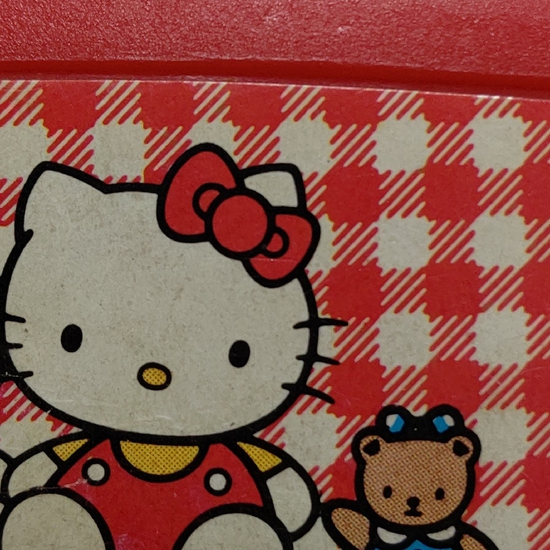 サンリオ - ハローキティ ミニチュアトランクケース レトロの サンリオ - ハローキティ ミニチュアトランクケース レトロの