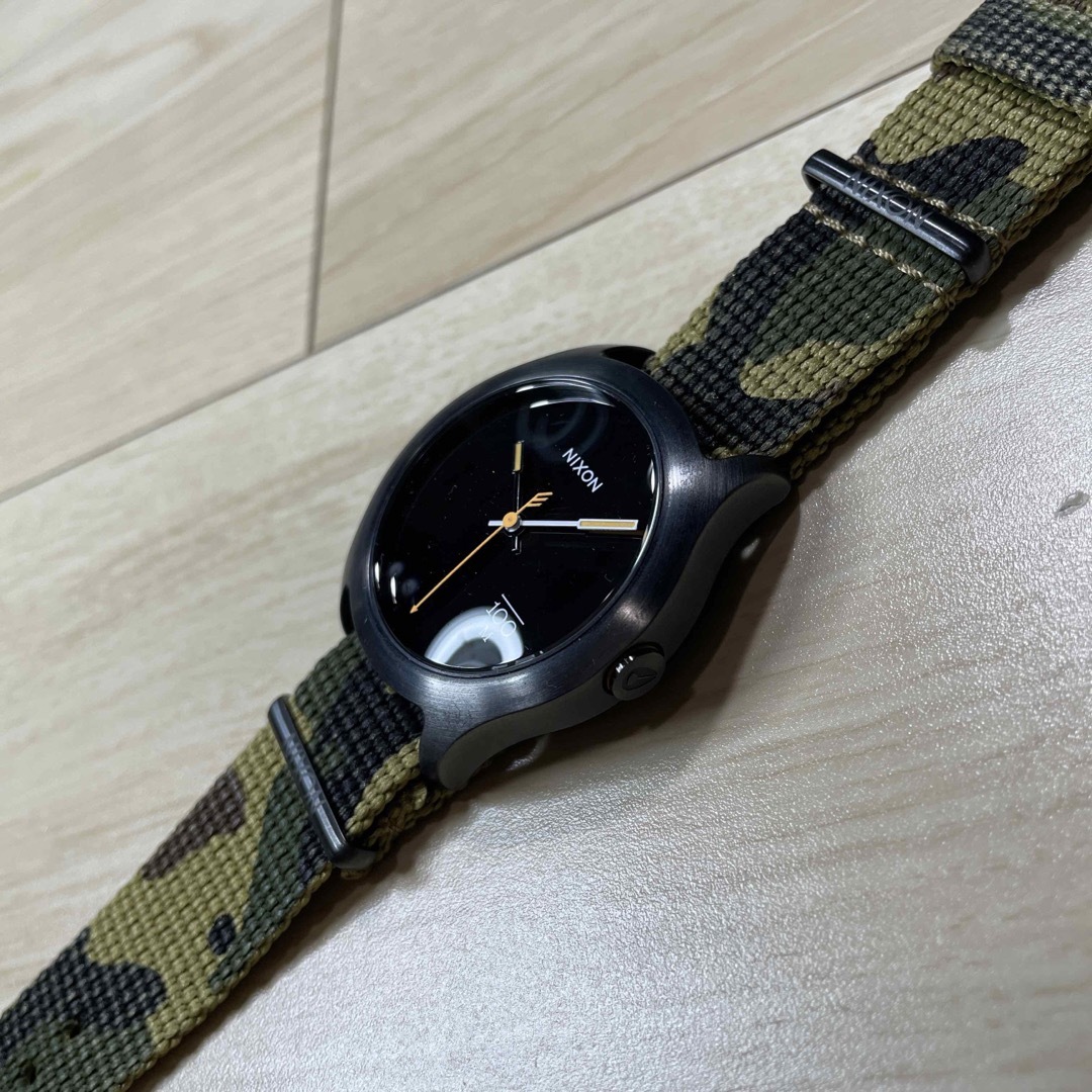 NIXON(ニクソン)のNIXON MOD SURF THE QUAD 腕時計 メンズの時計(腕時計(アナログ))の商品写真