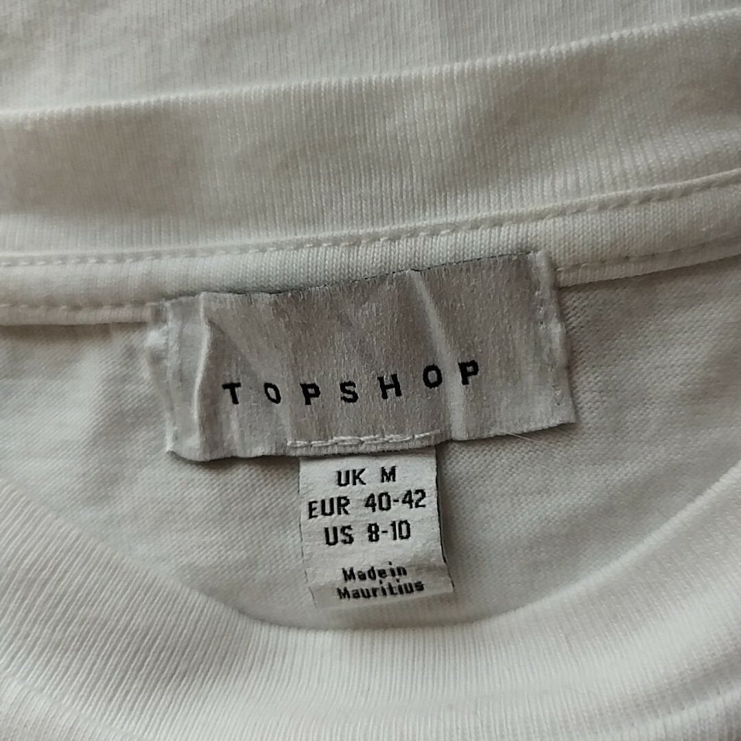 TOPSHOP(トップショップ)のTOPSHOP　白　ロンT　両脇スリット(深め) レディースのトップス(Tシャツ(長袖/七分))の商品写真