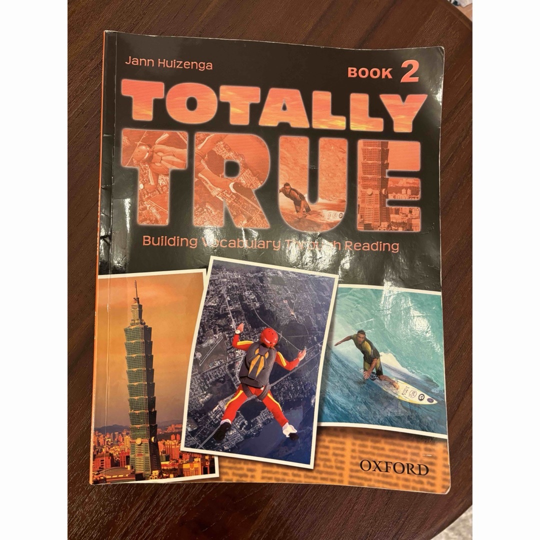 TOTALLY TRUE BOOK2 エンタメ/ホビーの本(洋書)の商品写真