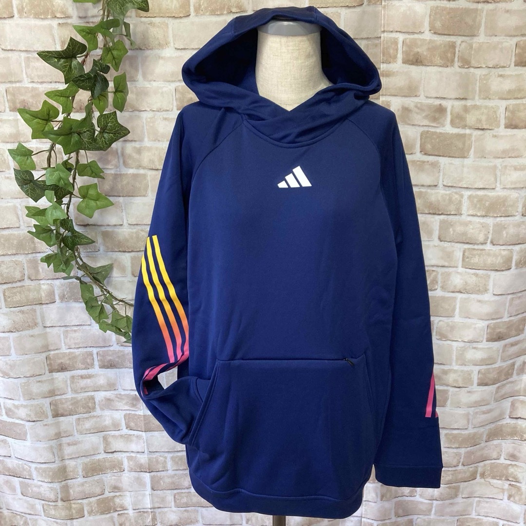 adidas(アディダス)の感謝sale❤️567❤️新品✨adidas❤️合わせやすいトップス メンズのトップス(パーカー)の商品写真