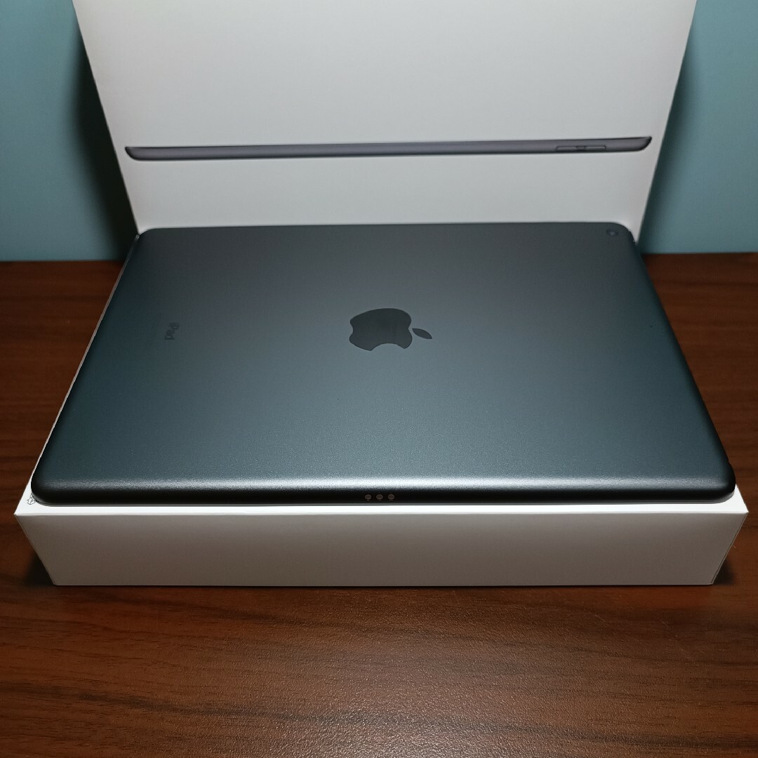 美品) iPad 10.2 第7世代 WiFi 32GB キーボード付き 美品) iPad 10.2 第7世代 WiFi 32GB キーボード付き
