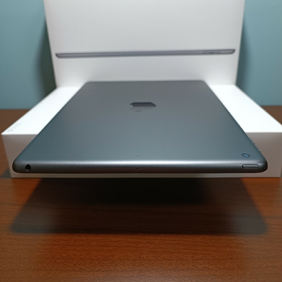 美品) iPad 10.2 第7世代 WiFi 32GB キーボード付き 美品) iPad 10.2 第7世代 WiFi 32GB キーボード付き