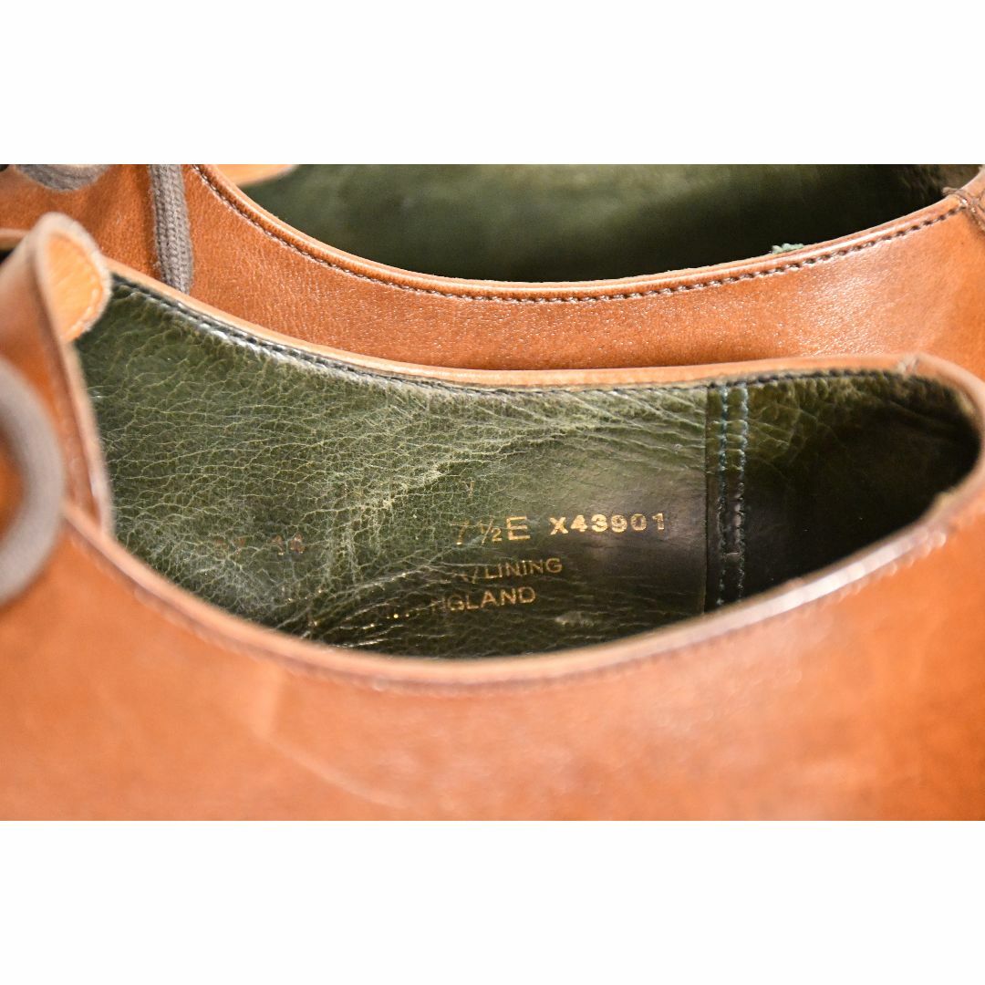 Crockett&Jones(クロケットアンドジョーンズ)のcrockett&jones 7 1/2E 26cm メンズの靴/シューズ(ドレス/ビジネス)の商品写真