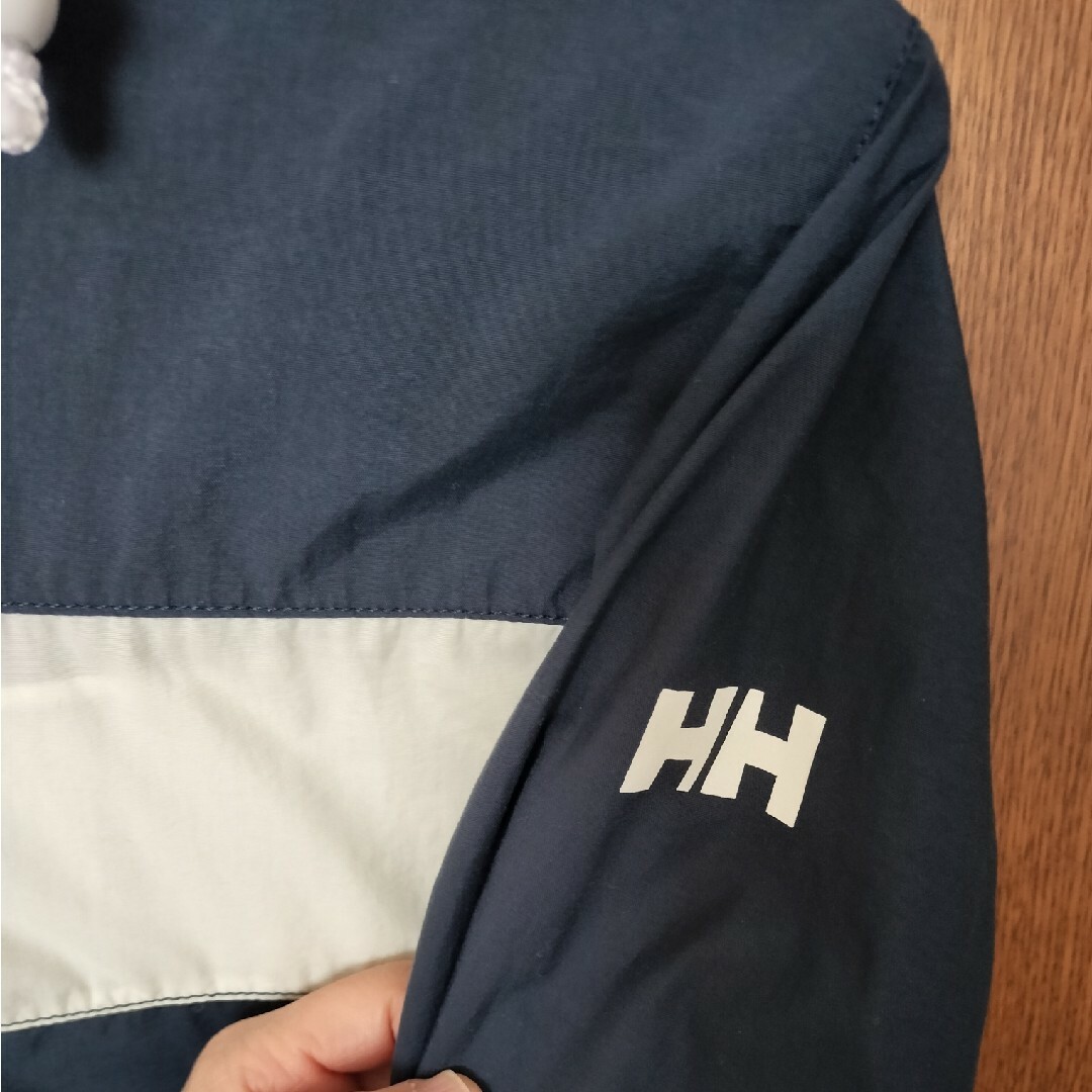 HELLY HANSEN(ヘリーハンセン)のHELLY HANSEN ☆ ヘリーハンセン アウター レディースМサイズ 美品 レディースのジャケット/アウター(ナイロンジャケット)の商品写真