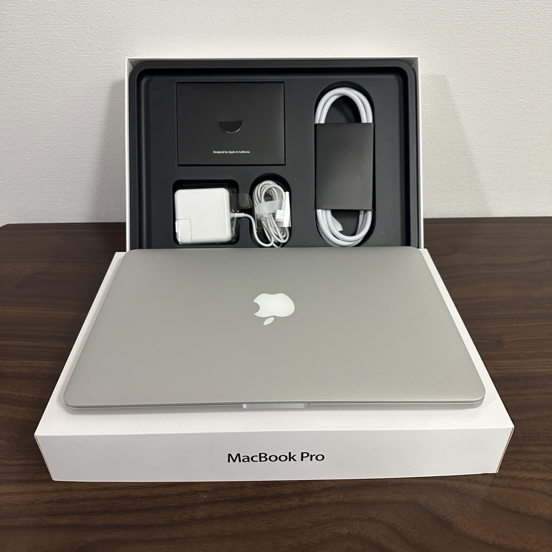 Apple(アップル)のAPPLE MacBook Pro MACBOOK PRO ME662J/A C スマホ/家電/カメラのPC/タブレット(ノートPC)の商品写真