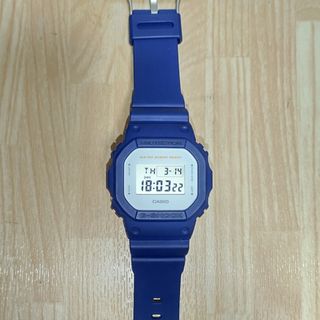 ジーショック(G-SHOCK)のCASIO G-SHOCK DW-5600M-2JFネイビーブルー  良品(腕時計(デジタル))