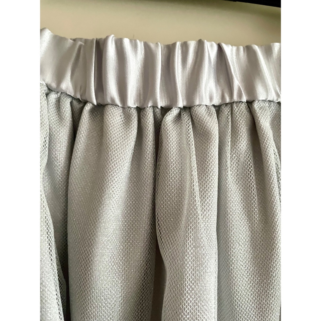 美品 シルバー×ホワイトチュールフレアースカート レディースのスカート(ロングスカート)の商品写真