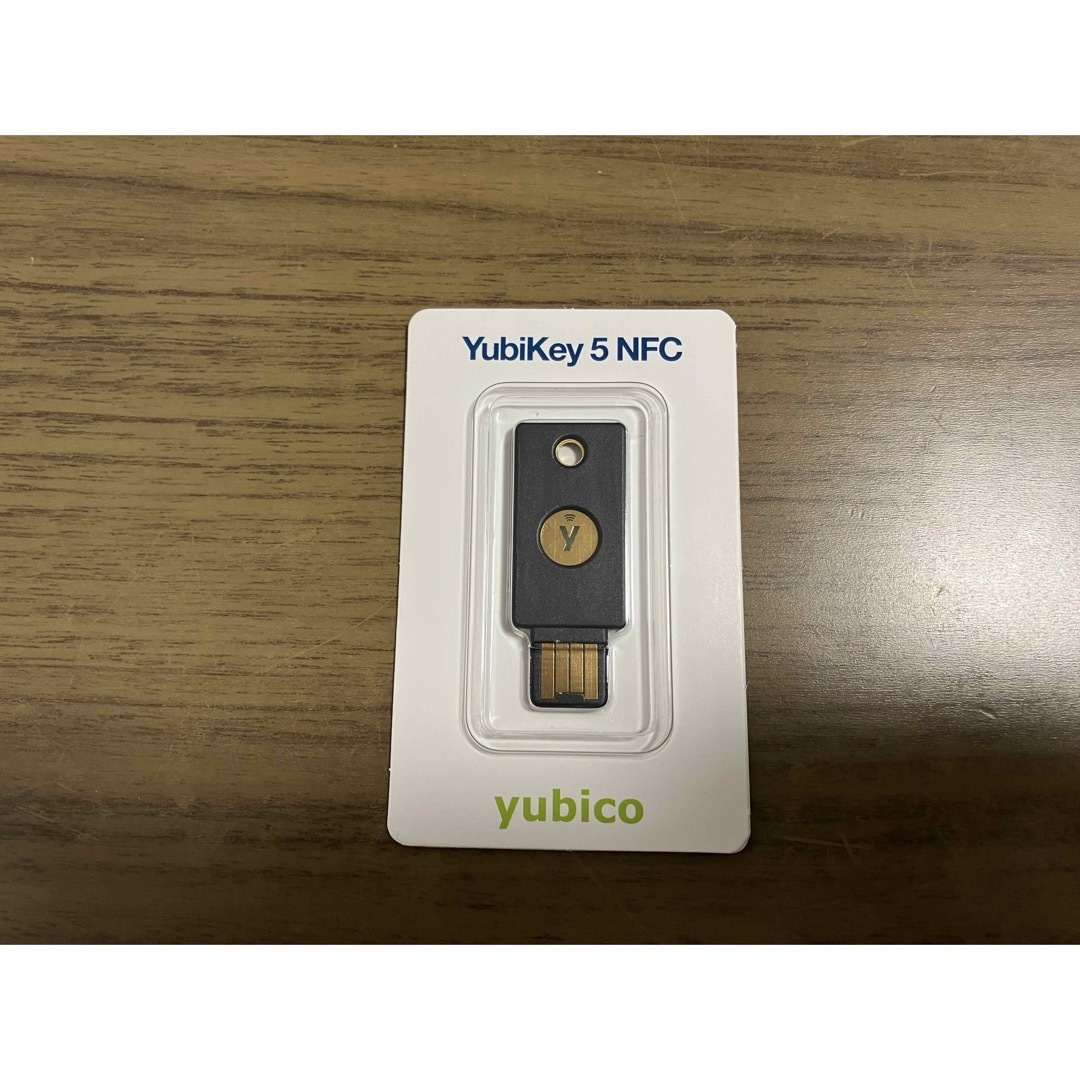 ユビコ　Yubico セキュリティキー YubiKey 5 NFC USB-A スマホ/家電/カメラのPC/タブレット(PC周辺機器)の商品写真