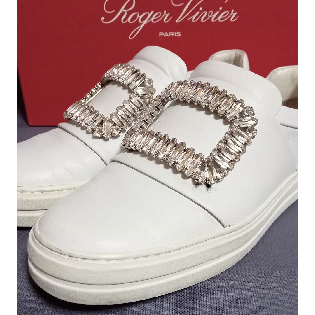 ROGER VIVIER(ロジェヴィヴィエ)の【Roger Vivier】ロジェヴィヴィエ ビジュースニーカー レディースの靴/シューズ(スニーカー)の商品写真