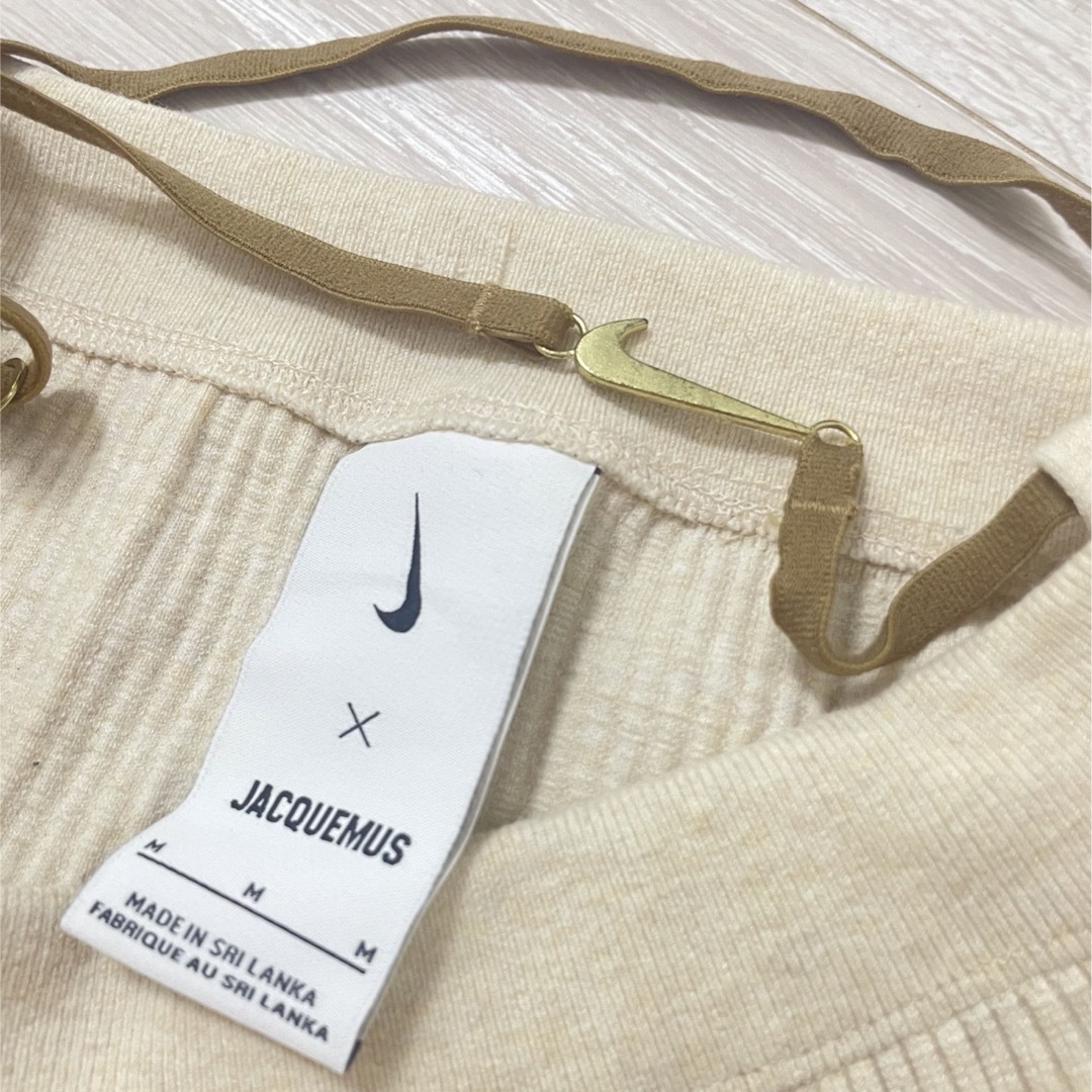 NIKE(ナイキ)のNIKE ×JACQUEMUS ショートパンツ レディースのパンツ(ショートパンツ)の商品写真