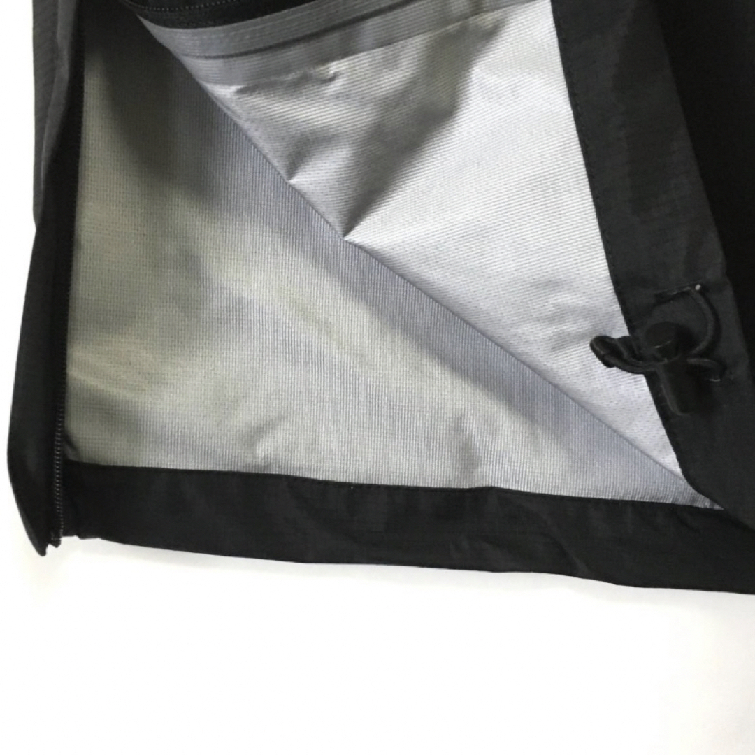 MIZUNO(ミズノ)の新品 ミズノ アウトドア ベルグテックEX レインウエア Lサイズ 黒×グレー メンズのファッション小物(レインコート)の商品写真