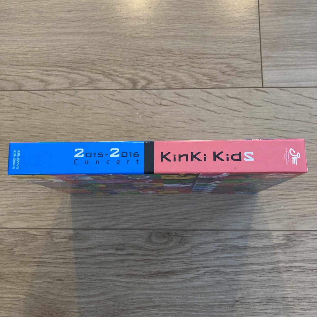 KinKi Kids(キンキキッズ)のKinKi Kids/2015-2016 Concert キンキ　ライブDVD エンタメ/ホビーのDVD/ブルーレイ(ミュージック)の商品写真