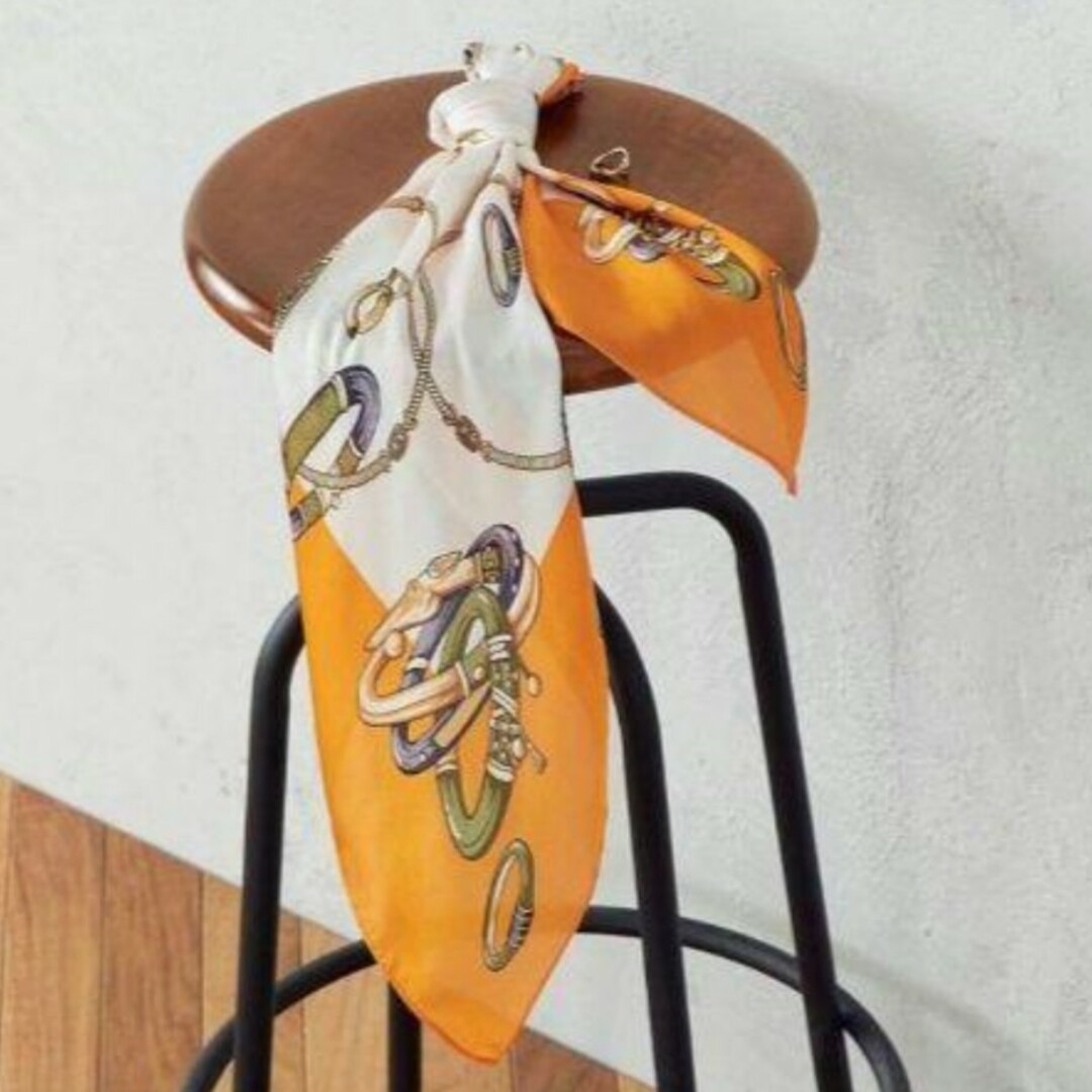 COMME CA ISM(コムサイズム)の訳あり☆コムサイズム リング付き 大判スカーフ オレンジ レディースのファッション小物(バンダナ/スカーフ)の商品写真