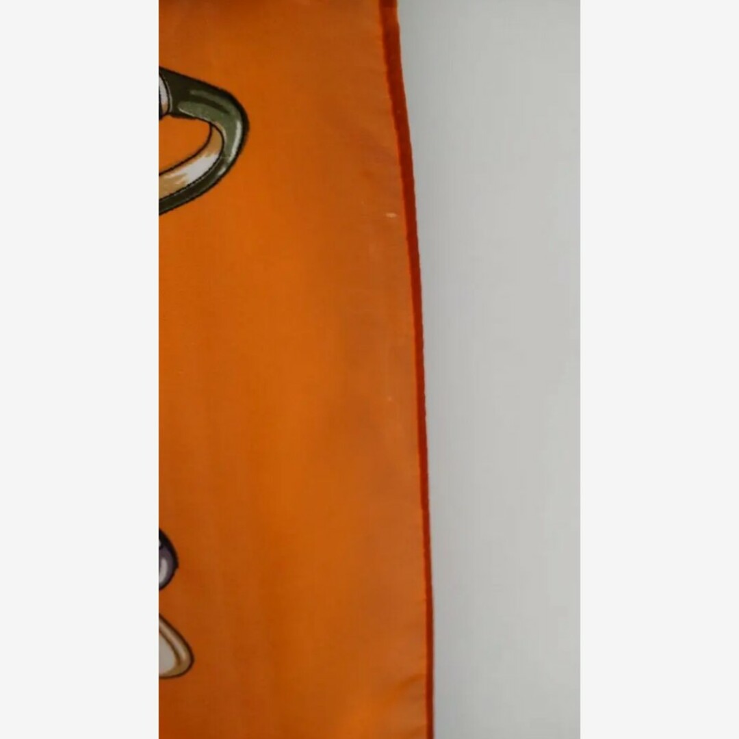 COMME CA ISM(コムサイズム)の訳あり☆コムサイズム リング付き 大判スカーフ オレンジ レディースのファッション小物(バンダナ/スカーフ)の商品写真