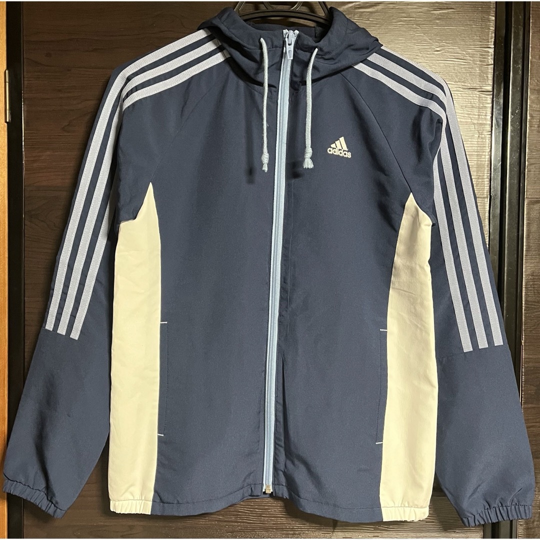 adidas(アディダス)のadidas⭐︎ウィンドブレーカー レディースのジャケット/アウター(ナイロンジャケット)の商品写真