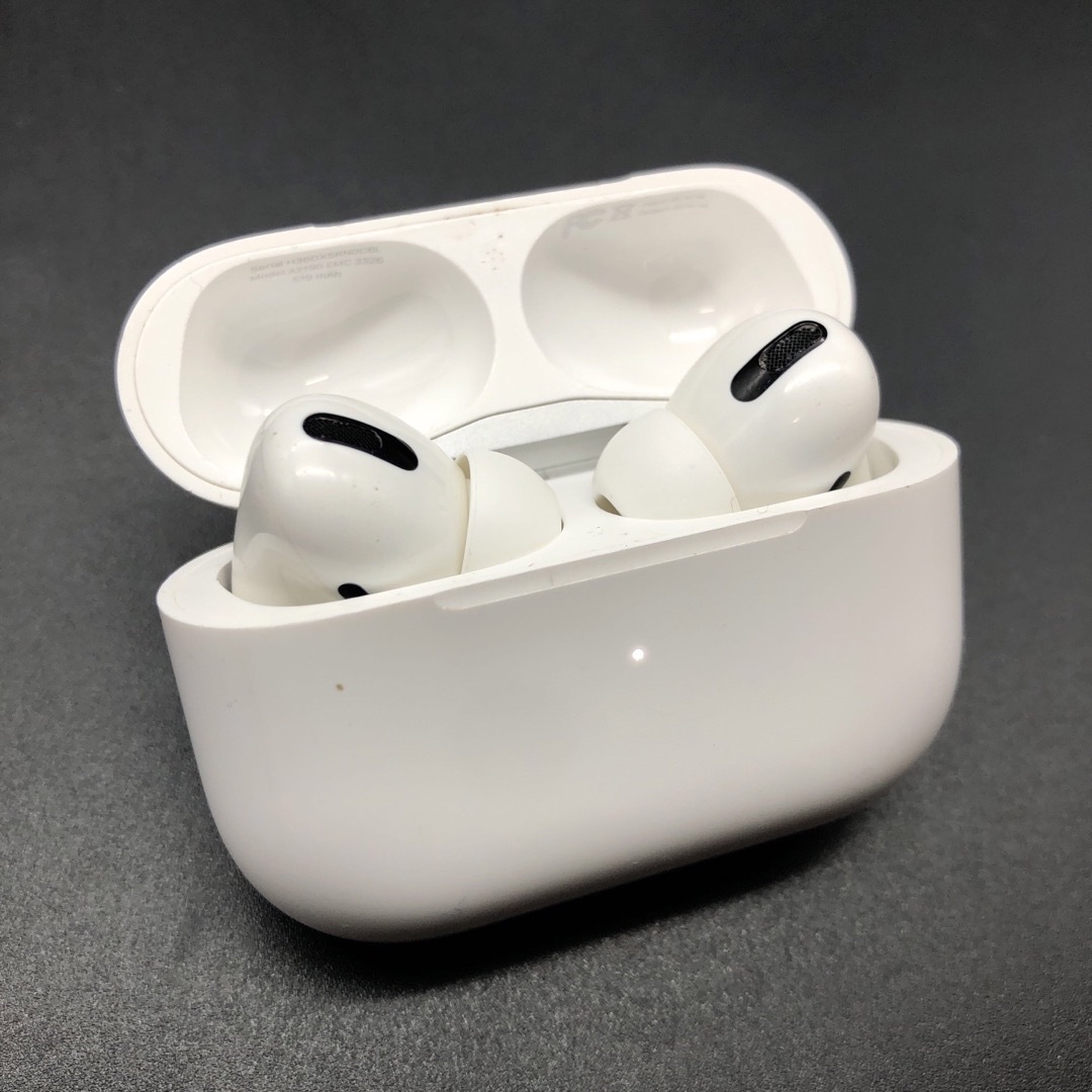 Apple(アップル)の即決 純正 Apple アップル AirPods Pro 第一世代 スマホ/家電/カメラのオーディオ機器(ヘッドフォン/イヤフォン)の商品写真