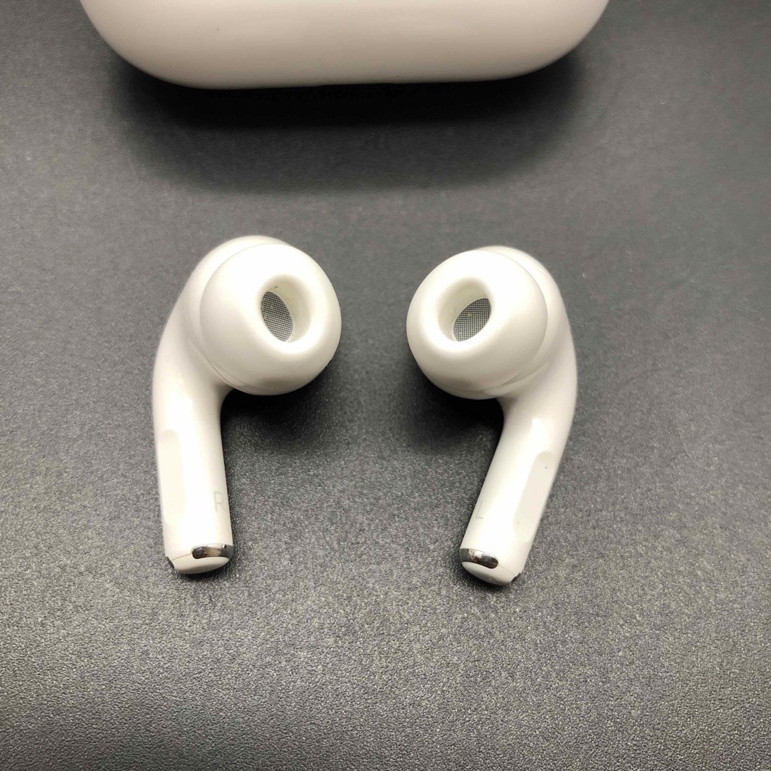 Apple(アップル)の即決 純正 Apple アップル AirPods Pro 第一世代 スマホ/家電/カメラのオーディオ機器(ヘッドフォン/イヤフォン)の商品写真