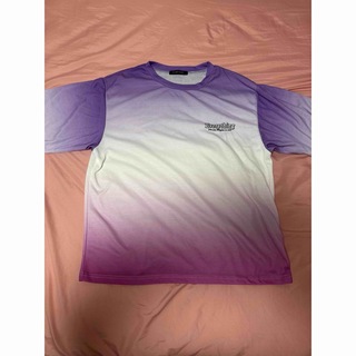 シマムラ(しまむら)のTシャツ　しまむら　グラデーション　美品　半袖　ロゴ　ピンク　紫　Lサイズ(Tシャツ(半袖/袖なし))